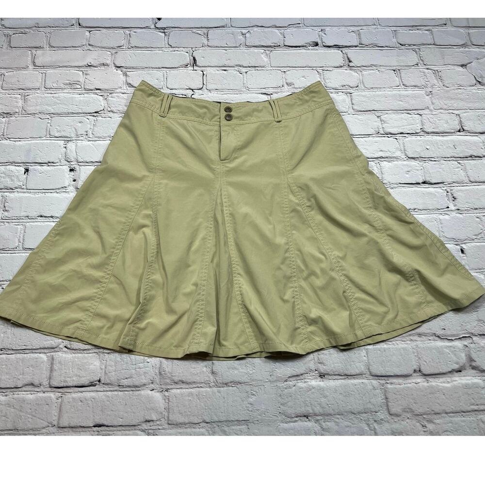 Athleta Whatever Skort Beige Tan Khaki Flare Skirt Size 8 Nylon SN 683764 A717